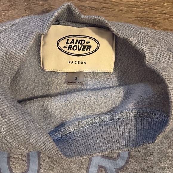 Matching Land Rover sweatsuit - Picture 3 of 6